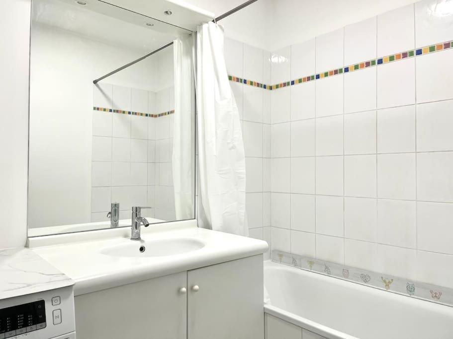 Appartement • Paris/Disney • 1 Min Gare 뷰씨 쎙 죠흐쥬 외부 사진